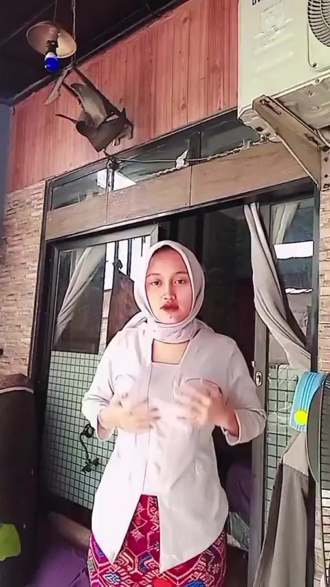 Chị mb u35 vú to khoe hàng gạ trai phần 1